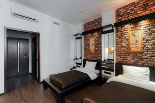 Отель Ломоносов Санкт-Петербург Двухместный номер с 2 отдельными кроватями-2