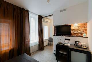 Отель Ломоносов Санкт-Петербург Стандартный номер с кроватью размера "queen-size"-2