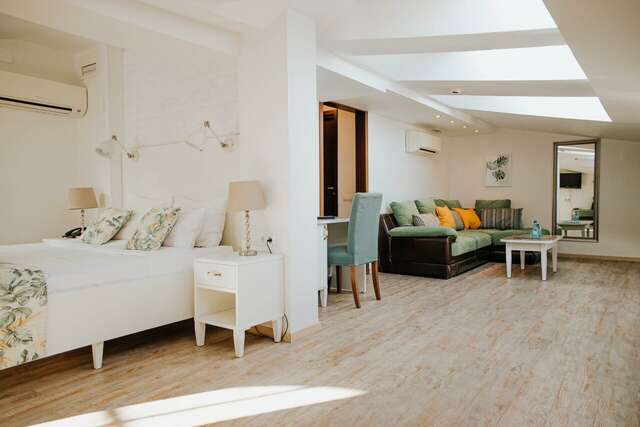 Отель Ломоносов Санкт-Петербург-10